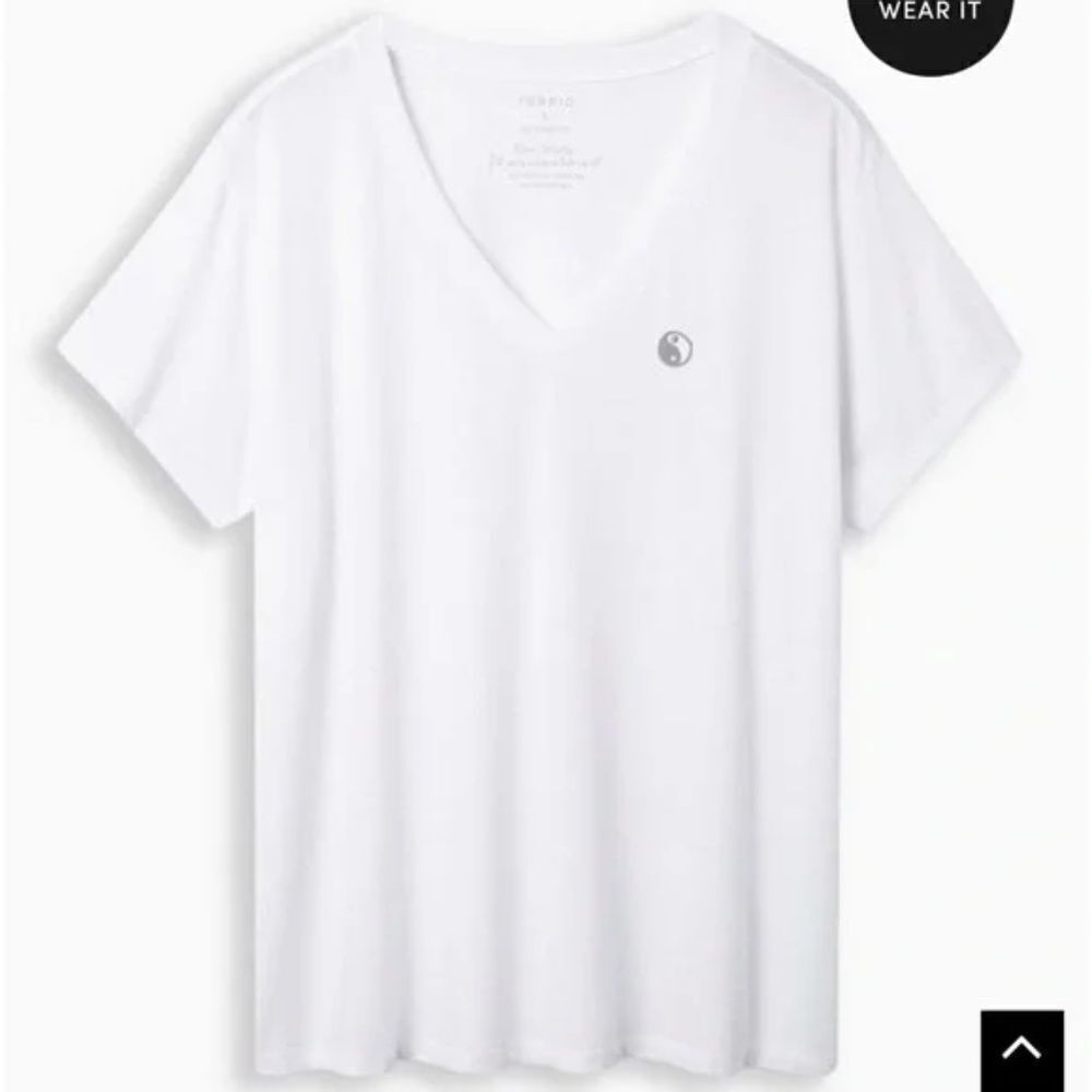 Torrid White Yin Yang Tee Size 1X